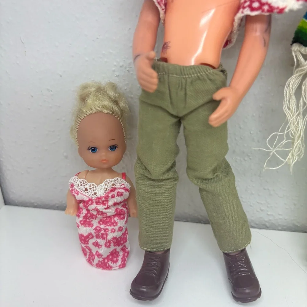 SUNSHINE FAMILY LITTLE SWEETS Baby Boy Dolls with Clothes 1973 Mattel lot - Picture 3 of 9